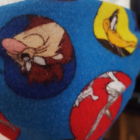 Child's Cartoon Characters Face Mask. - Picture 4 of 7